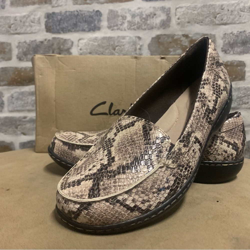 Clarks Brown Flats with Snakeskin Pattern